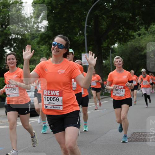 15.06.2025 - REWE Women's Run Jannik Wohlers http://msf.ph/oto/7939204 15.06.2025 08:27:25 Laufen 6, 10826, 10059, 3, 10664 meine-sportfotos.de