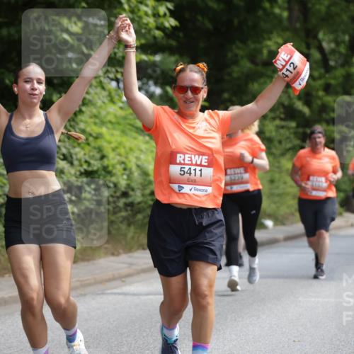 15.06.2025 - REWE Women's Run Jannik Wohlers http://msf.ph/oto/7939256 15.06.2025 10:14:41 Laufen 5411, 5230, 5169, 412 meine-sportfotos.de