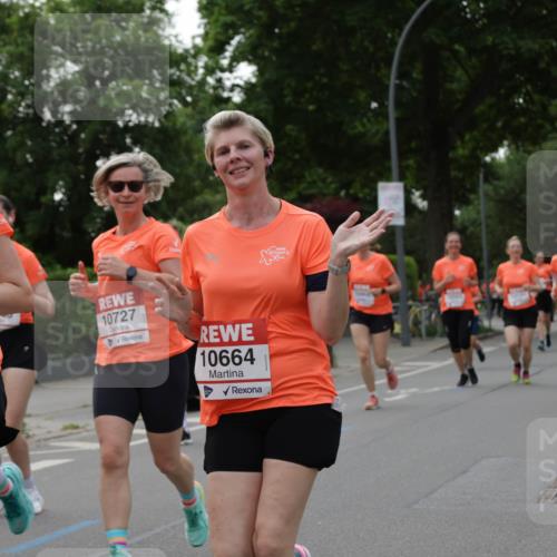 15.06.2025 - REWE Women's Run Jannik Wohlers http://msf.ph/oto/7939283 15.06.2025 08:27:27 Laufen 10153, 10727, 10664 meine-sportfotos.de