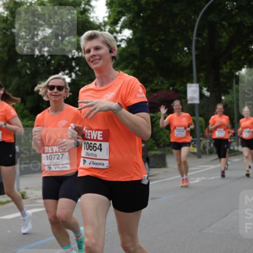 15.06.2025 - REWE Women's Run Jannik Wohlers http://msf.ph/oto/7939290 15.06.2025 08:27:27 Laufen 3, 10727, 10664 meine-sportfotos.de
