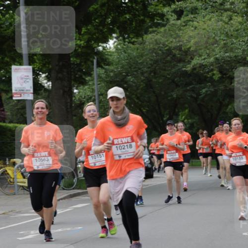15.06.2025 - REWE Women's Run Jannik Wohlers http://msf.ph/oto/7939306 15.06.2025 08:27:28 Laufen 10868, 15, 2025, 10563, 10218, 10151, 10433, 10155 meine-sportfotos.de