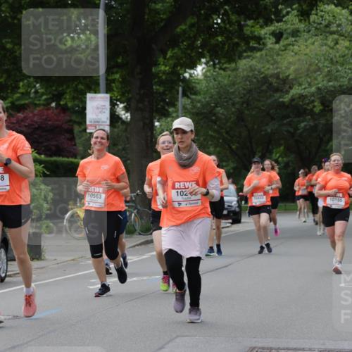 15.06.2025 - REWE Women's Run Jannik Wohlers http://msf.ph/oto/7939344 15.06.2025 08:27:28 Laufen 10868, 15, 2821, 10563, 102, 10433, 10155 meine-sportfotos.de