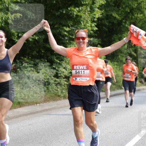 15.06.2025 - REWE Women's Run Jannik Wohlers http://msf.ph/oto/7939385 15.06.2025 10:14:42 Laufen 5411, 239 meine-sportfotos.de