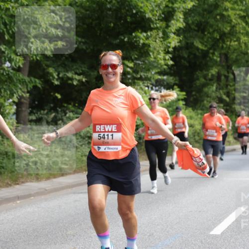 15.06.2025 - REWE Women's Run Jannik Wohlers http://msf.ph/oto/7939433 15.06.2025 10:14:43 Laufen 5411 meine-sportfotos.de