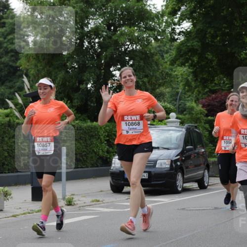 15.06.2025 - REWE Women's Run Jannik Wohlers http://msf.ph/oto/7939435 15.06.2025 08:27:29 Laufen 10857, 10868, 1056, 10218, 43 meine-sportfotos.de