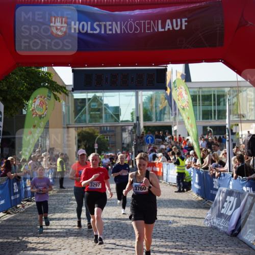 13.06.2025 - Holstenköstenlauf Felixshl http://msf.ph/oto/7939472 13.06.2025 18:06:24 Laufen 2943, 2945, 3297, 3760 meine-sportfotos.de