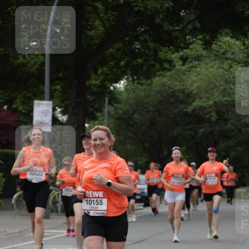 15.06.2025 - REWE Women's Run Jannik Wohlers http://msf.ph/oto/7939593 15.06.2025 08:27:32 Laufen 10522, 10155 meine-sportfotos.de