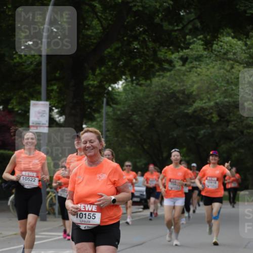 15.06.2025 - REWE Women's Run Jannik Wohlers http://msf.ph/oto/7939602 15.06.2025 08:27:32 Laufen 14, 10522, 10155 meine-sportfotos.de