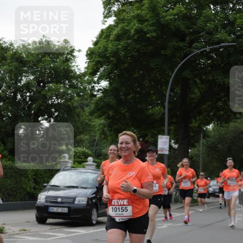 15.06.2025 - REWE Women's Run Jannik Wohlers http://msf.ph/oto/7939674 15.06.2025 08:27:33 Laufen 1043, 10155, 10651, 10820, 3 meine-sportfotos.de