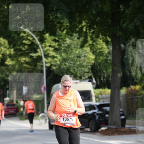 15.06.2025 - REWE Women's Run Jannik Wohlers http://msf.ph/oto/7939696 15.06.2025 09:57:49 Laufen 10575 meine-sportfotos.de