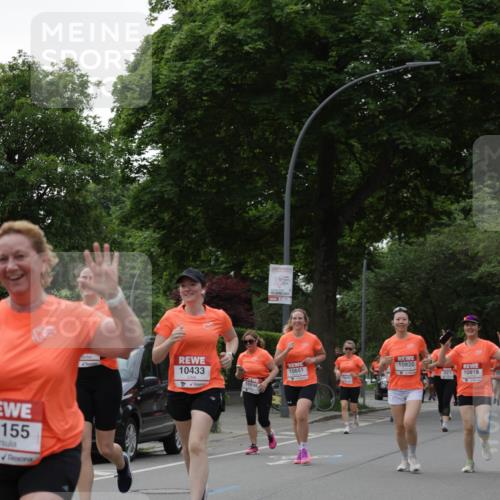 15.06.2025 - REWE Women's Run Jannik Wohlers http://msf.ph/oto/7939704 15.06.2025 08:27:34 Laufen 155, 10433, 10820, 10651, 10818, 10646 meine-sportfotos.de