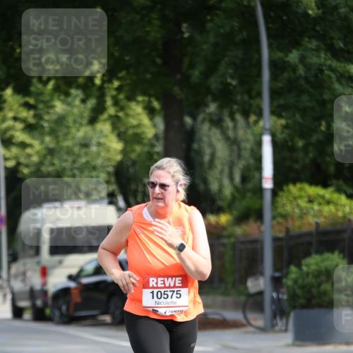 15.06.2025 - REWE Women's Run Jannik Wohlers http://msf.ph/oto/7939742 15.06.2025 09:57:51 Laufen 10575 meine-sportfotos.de