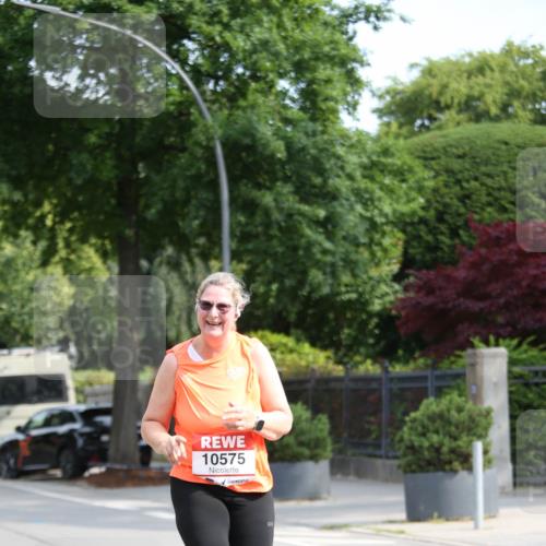15.06.2025 - REWE Women's Run Jannik Wohlers http://msf.ph/oto/7939771 15.06.2025 09:57:52 Laufen 10575 meine-sportfotos.de