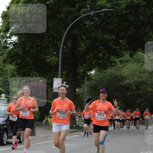 15.06.2025 - REWE Women's Run Jannik Wohlers http://msf.ph/oto/7939776 15.06.2025 08:27:35 Laufen 10646, 10651, 10818, 10820 meine-sportfotos.de