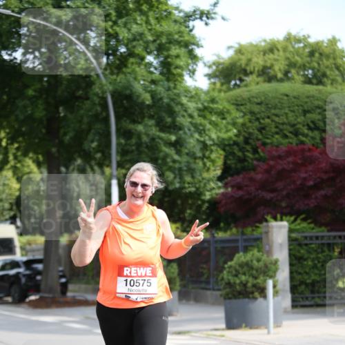 15.06.2025 - REWE Women's Run Jannik Wohlers http://msf.ph/oto/7939801 15.06.2025 09:57:52 Laufen 10575 meine-sportfotos.de
