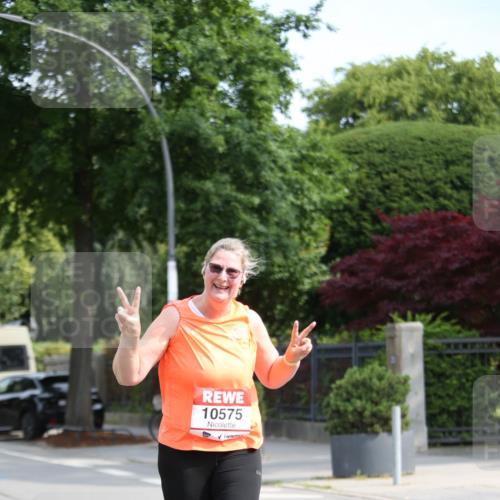 15.06.2025 - REWE Women's Run Jannik Wohlers http://msf.ph/oto/7939809 15.06.2025 09:57:52 Laufen 10575 meine-sportfotos.de
