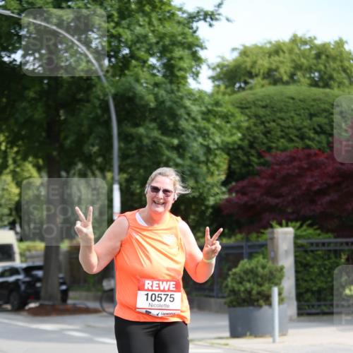 15.06.2025 - REWE Women's Run Jannik Wohlers http://msf.ph/oto/7939819 15.06.2025 09:57:52 Laufen 10575 meine-sportfotos.de