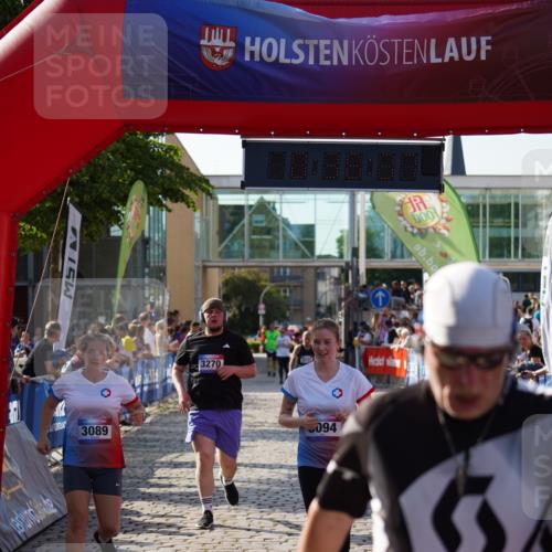 13.06.2025 - Holstenköstenlauf Felixshl http://msf.ph/oto/7939824 13.06.2025 18:06:38 Laufen 2405, 2527, 3044, 3089, 3094, 3270, 3571, 3737 meine-sportfotos.de