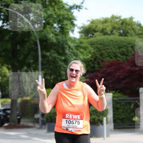 15.06.2025 - REWE Women's Run Jannik Wohlers http://msf.ph/oto/7939876 15.06.2025 09:57:53 Laufen 10575 meine-sportfotos.de