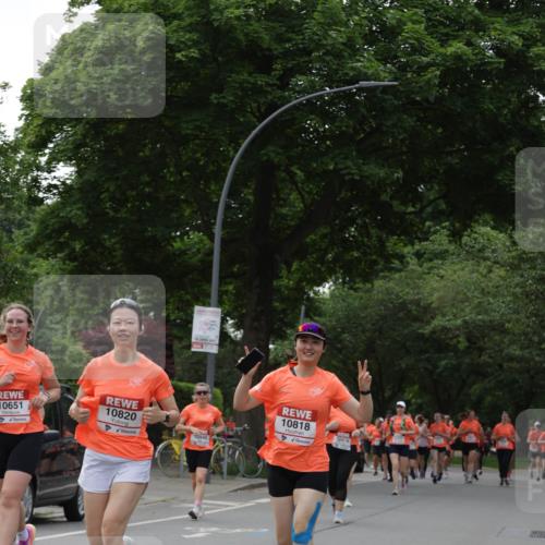 15.06.2025 - REWE Women's Run Jannik Wohlers http://msf.ph/oto/7939877 15.06.2025 08:27:36 Laufen 10651, 10820, 0440, 10818, 10678 meine-sportfotos.de