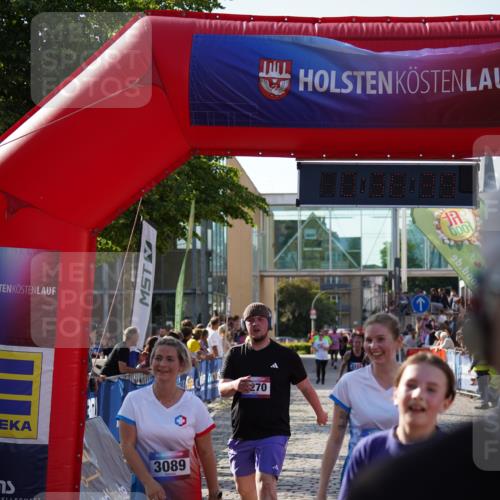 13.06.2025 - Holstenköstenlauf Felixshl http://msf.ph/oto/7939883 13.06.2025 18:06:40 Laufen 2011, 2527, 3044, 3089, 3094, 3270, 3571, 3737 meine-sportfotos.de