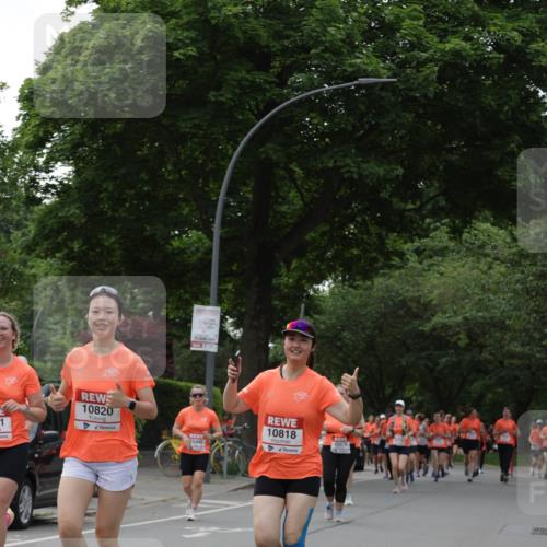 15.06.2025 - REWE Women's Run Jannik Wohlers http://msf.ph/oto/7939893 15.06.2025 08:27:36 Laufen 51, 10820, 10440, 10818, 10678 meine-sportfotos.de
