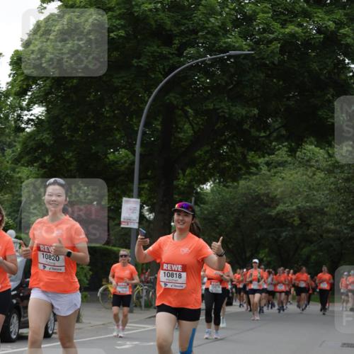15.06.2025 - REWE Women's Run Jannik Wohlers http://msf.ph/oto/7939897 15.06.2025 08:27:36 Laufen 10820, 10440, 10818, 10678 meine-sportfotos.de