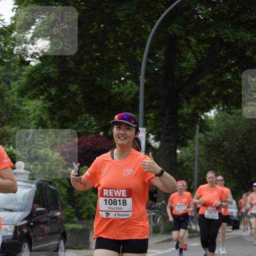 15.06.2025 - REWE Women's Run Jannik Wohlers http://msf.ph/oto/7939934 15.06.2025 08:27:37 Laufen 10818 meine-sportfotos.de