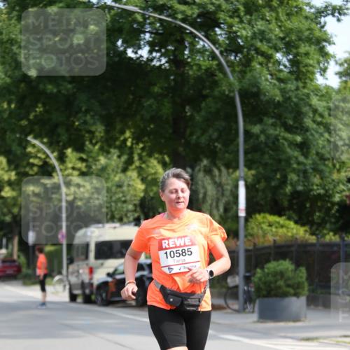 15.06.2025 - REWE Women's Run Jannik Wohlers http://msf.ph/oto/7939950 15.06.2025 09:57:58 Laufen 10585 meine-sportfotos.de