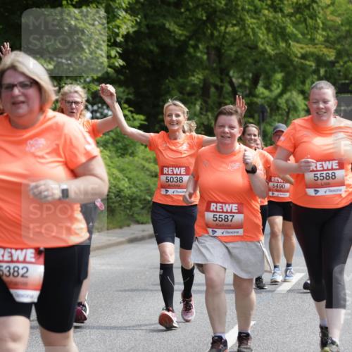 15.06.2025 - REWE Women's Run Jannik Wohlers http://msf.ph/oto/7939953 15.06.2025 10:14:55 Laufen 5382, 5038, 5587, 5588, 5490 meine-sportfotos.de