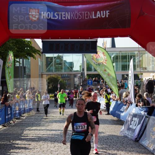 13.06.2025 - Holstenköstenlauf Felixshl http://msf.ph/oto/7939958 13.06.2025 18:06:47 Laufen 2011, 2638, 2743, 3286, 3737 meine-sportfotos.de