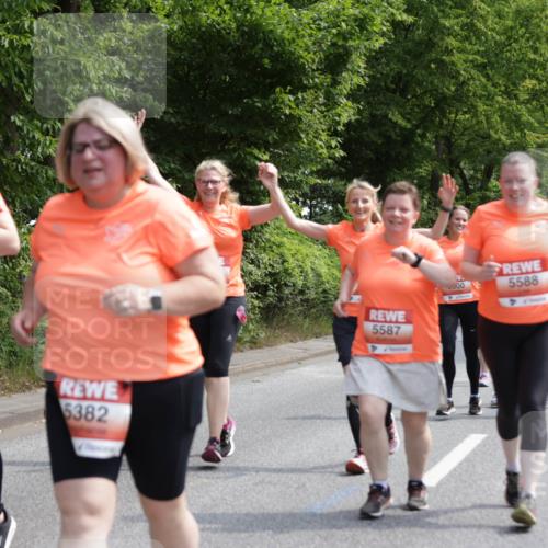 15.06.2025 - REWE Women's Run Jannik Wohlers http://msf.ph/oto/7939965 15.06.2025 10:14:56 Laufen 165, 5237, 5382, 00, 5588, 5587 meine-sportfotos.de