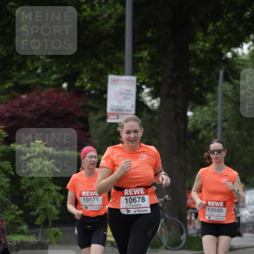 15.06.2025 - REWE Women's Run Jannik Wohlers http://msf.ph/oto/7939971 15.06.2025 08:27:39 Laufen 10171, 10678, 10505 meine-sportfotos.de