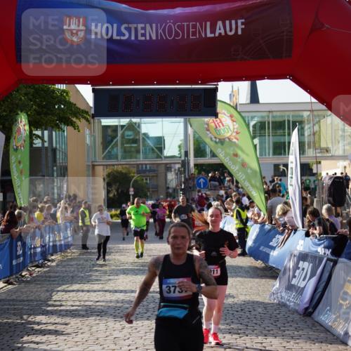 13.06.2025 - Holstenköstenlauf Felixshl http://msf.ph/oto/7939977 13.06.2025 18:06:47 Laufen 2011, 2638, 2743, 3286, 3737 meine-sportfotos.de