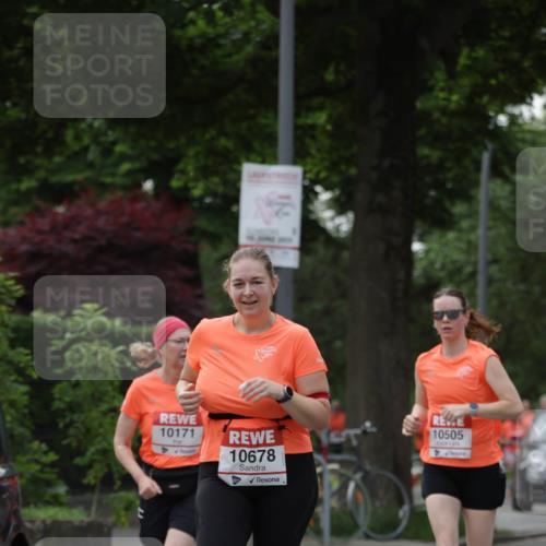 15.06.2025 - REWE Women's Run Jannik Wohlers http://msf.ph/oto/7939994 15.06.2025 08:27:39 Laufen 10171, 10678, 10505 meine-sportfotos.de