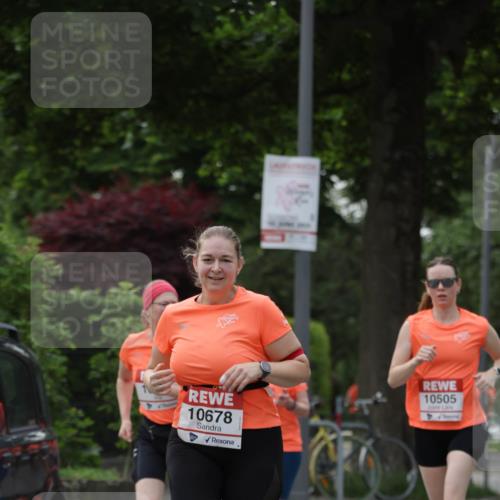 15.06.2025 - REWE Women's Run Jannik Wohlers http://msf.ph/oto/7940021 15.06.2025 08:27:39 Laufen 10678, 10505 meine-sportfotos.de