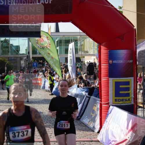 13.06.2025 - Holstenköstenlauf Felixshl http://msf.ph/oto/7940036 13.06.2025 18:06:49 Laufen 2011, 2638, 2743, 3286, 3737 meine-sportfotos.de