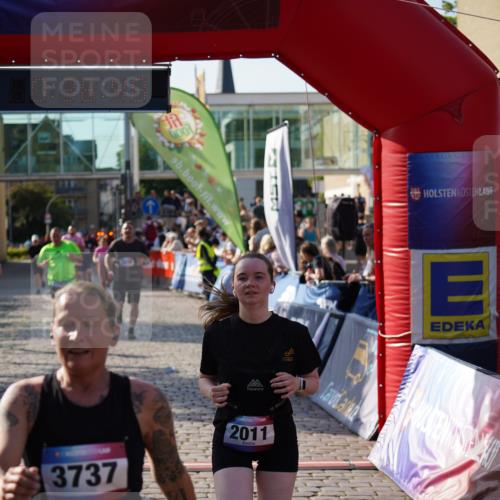 13.06.2025 - Holstenköstenlauf Felixshl http://msf.ph/oto/7940077 13.06.2025 18:06:49 Laufen 2011, 2638, 2743, 3286, 3737 meine-sportfotos.de