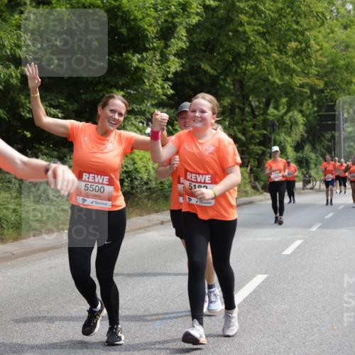 15.06.2025 - REWE Women's Run Jannik Wohlers http://msf.ph/oto/7940091 15.06.2025 10:14:59 Laufen 5500, 5190 meine-sportfotos.de