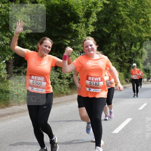 15.06.2025 - REWE Women's Run Jannik Wohlers http://msf.ph/oto/7940115 15.06.2025 10:14:59 Laufen 5500, 5182, 86 meine-sportfotos.de