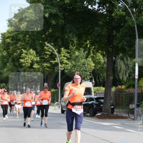 15.06.2025 - REWE Women's Run Jannik Wohlers http://msf.ph/oto/7940147 15.06.2025 09:58:08 Laufen 10625, 10378, 0669 meine-sportfotos.de