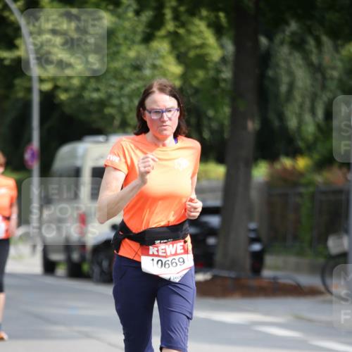 15.06.2025 - REWE Women's Run Jannik Wohlers http://msf.ph/oto/7940172 15.06.2025 09:58:08 Laufen 10669 meine-sportfotos.de