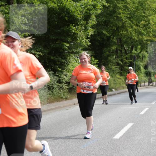 15.06.2025 - REWE Women's Run Jannik Wohlers http://msf.ph/oto/7940182 15.06.2025 10:15:00 Laufen 5182, 5527, 286 meine-sportfotos.de