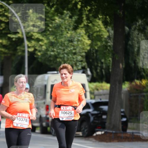 15.06.2025 - REWE Women's Run Jannik Wohlers http://msf.ph/oto/7940230 15.06.2025 09:58:11 Laufen 10378, 10625 meine-sportfotos.de