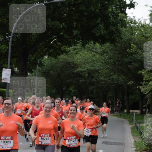 15.06.2025 - REWE Women's Run Jannik Wohlers http://msf.ph/oto/7940249 15.06.2025 08:27:50 Laufen 10323, 10712, 10124, 10498 meine-sportfotos.de