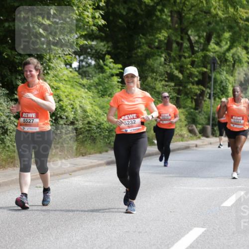 15.06.2025 - REWE Women's Run Jannik Wohlers http://msf.ph/oto/7940268 15.06.2025 10:15:03 Laufen 5527, 5232, 5523, 5584, 5033 meine-sportfotos.de