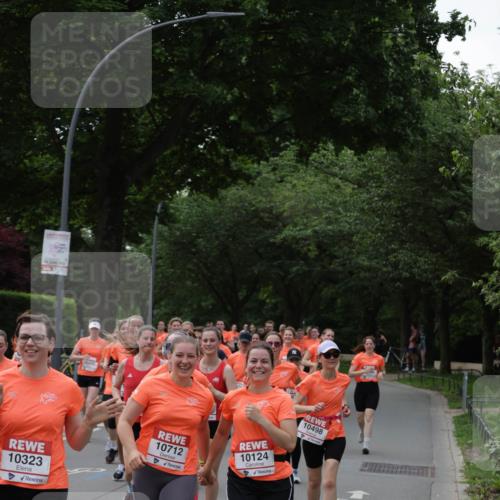 15.06.2025 - REWE Women's Run Jannik Wohlers http://msf.ph/oto/7940269 15.06.2025 08:27:50 Laufen 10323, 10712, 10124, 10498 meine-sportfotos.de