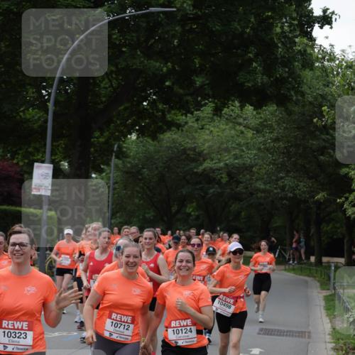 15.06.2025 - REWE Women's Run Jannik Wohlers http://msf.ph/oto/7940277 15.06.2025 08:27:50 Laufen 10323, 8, 10712, 10124, 10498 meine-sportfotos.de