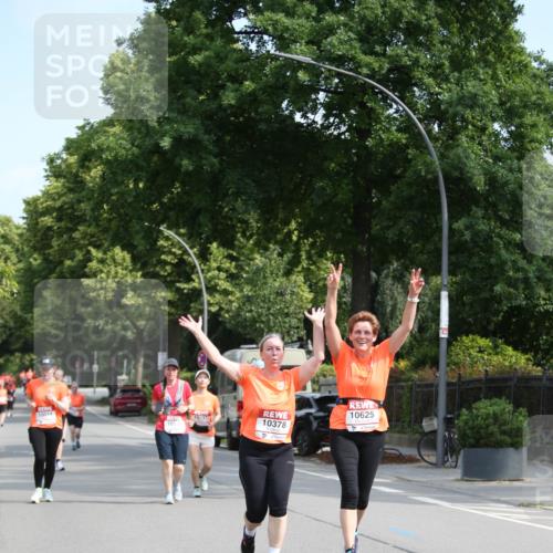 15.06.2025 - REWE Women's Run Jannik Wohlers http://msf.ph/oto/7940293 15.06.2025 09:58:13 Laufen 10625, 10014, 10737, 10378 meine-sportfotos.de