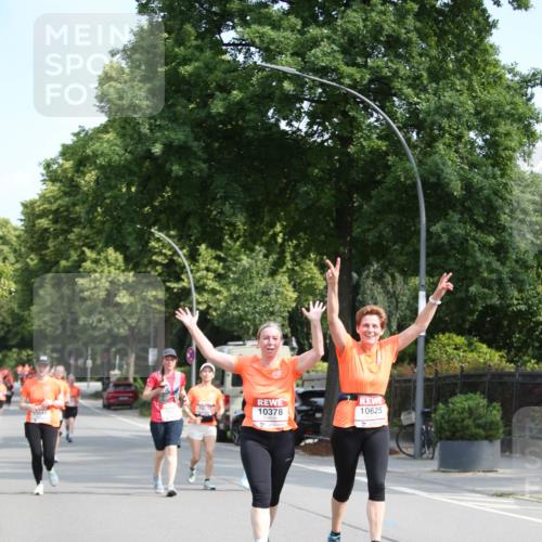 15.06.2025 - REWE Women's Run Jannik Wohlers http://msf.ph/oto/7940308 15.06.2025 09:58:13 Laufen 10378 meine-sportfotos.de